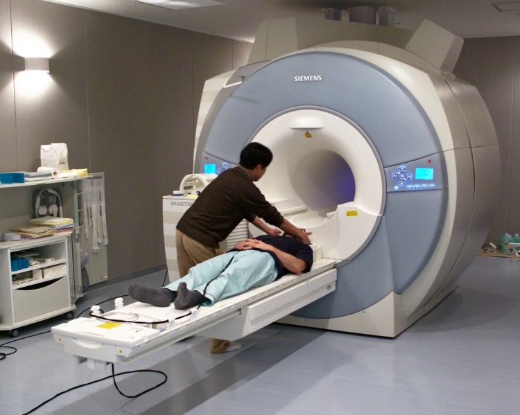 fMRI - fMRI scanner. Yes, that's me getting prepared. No, I'… - Flickr